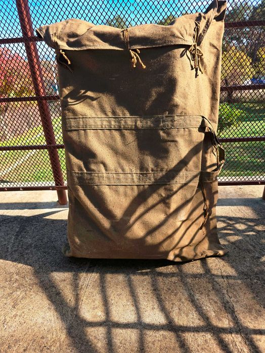 Продавам много запазени сгъваеми столчета