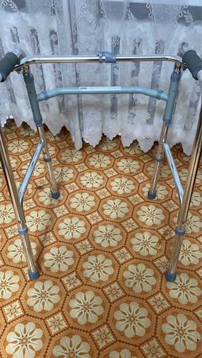 Ходунки для взрослых