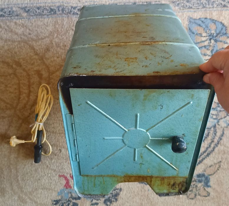 Продам электродуховка, печь, духовка,  для кухни, для дома.