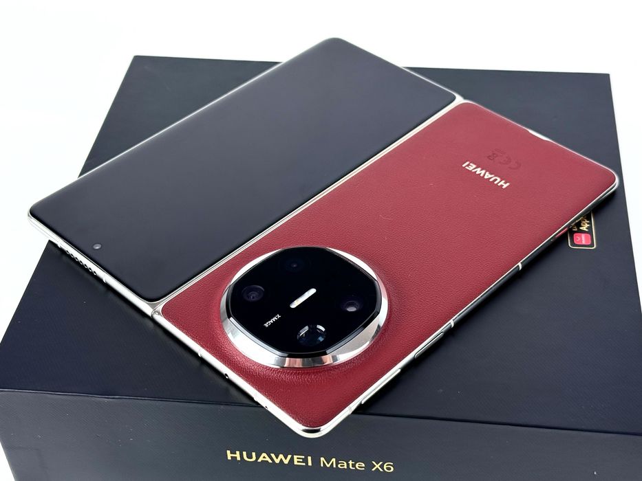 Huawei Mate X6 512GB 12RAM Nebila Red Перфектен! 2г. Гаранция!