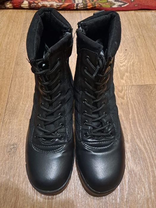 Продам новые берцы