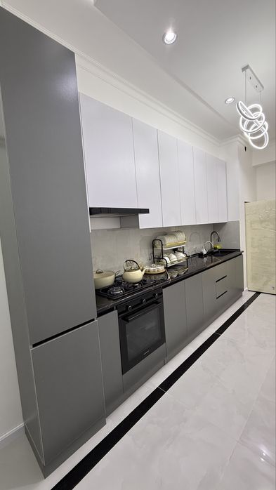 Kvartira sotiladi yevro remont 97 kv