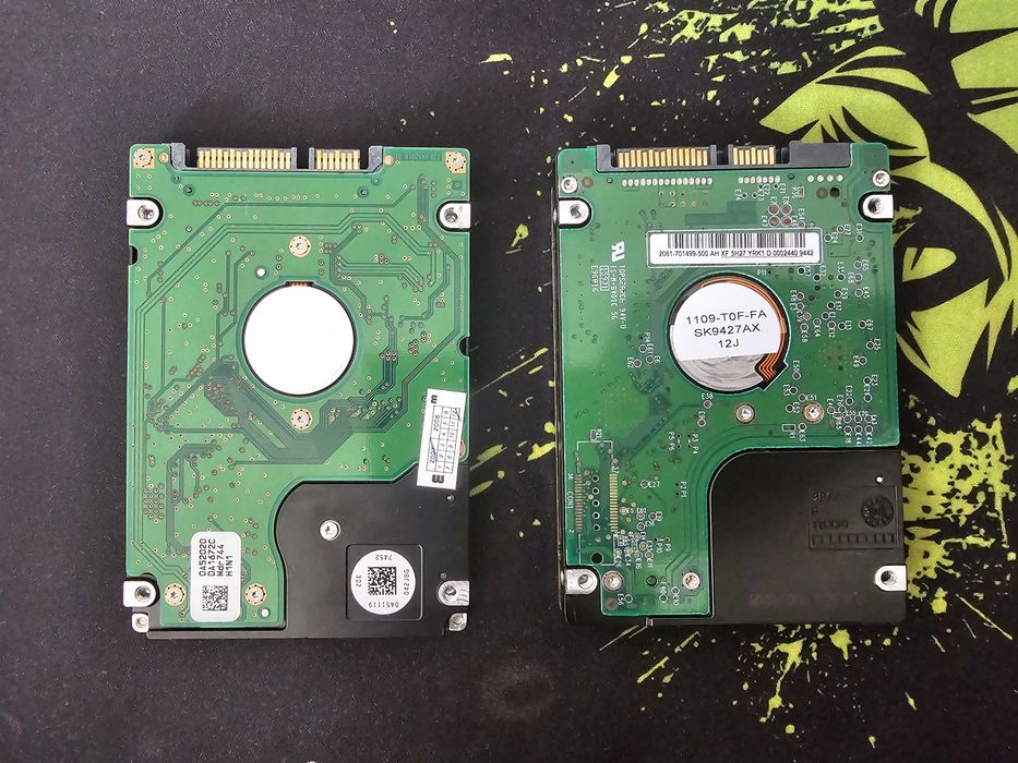 2 бр. хард дискове 320 GB и 120 GB [WD Blue] [Hitachi] [HDD]