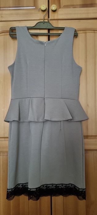 Къса коктейлна рокля