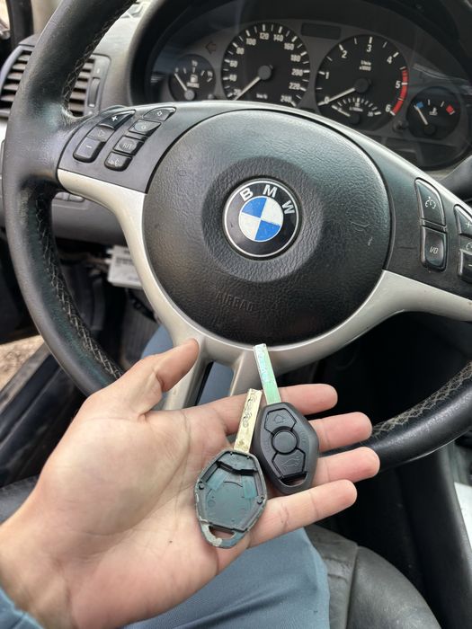 Chei Auto Multimarca Reparatii contacte Deblocari auto