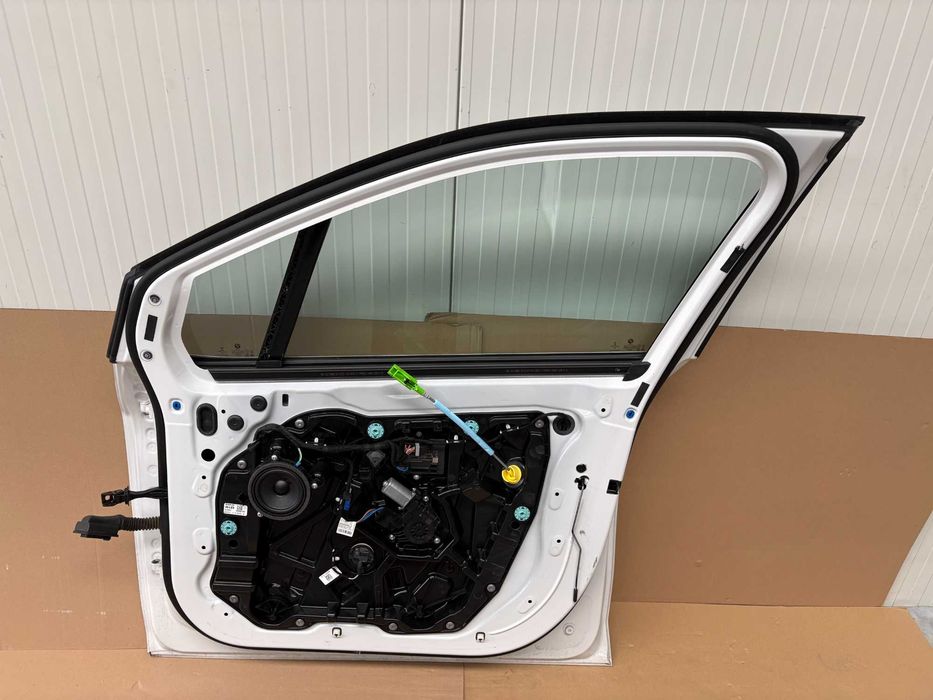 Предна Дясна Врата За БМВ У06 9627088 BMW U06