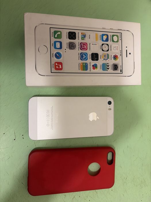 Iphone 5s 16gb с коробкой