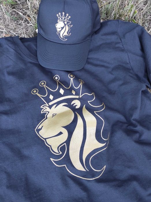 Тениски с уникален дизайн