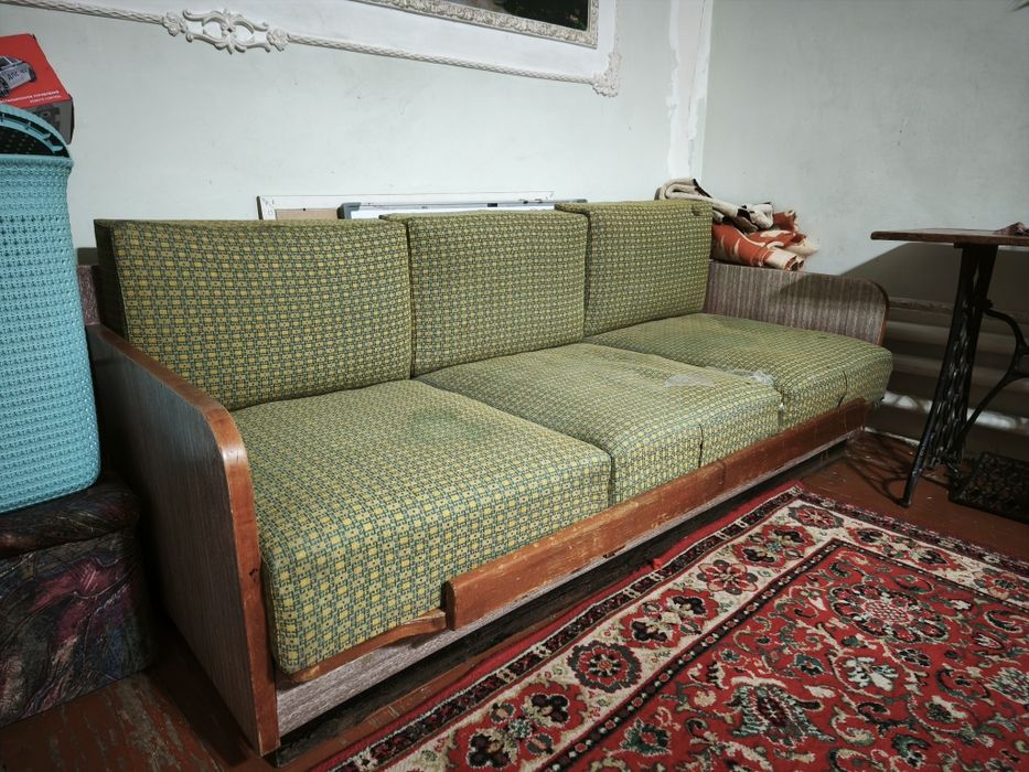 Мягкий диван сотилади 2шт