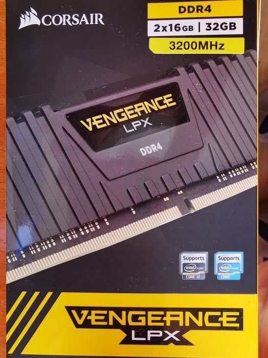 подавам рам памет corsaire vengeance LPX 2x16 GB