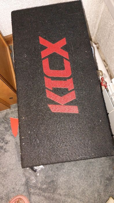 Сабвуфер на автомобиль