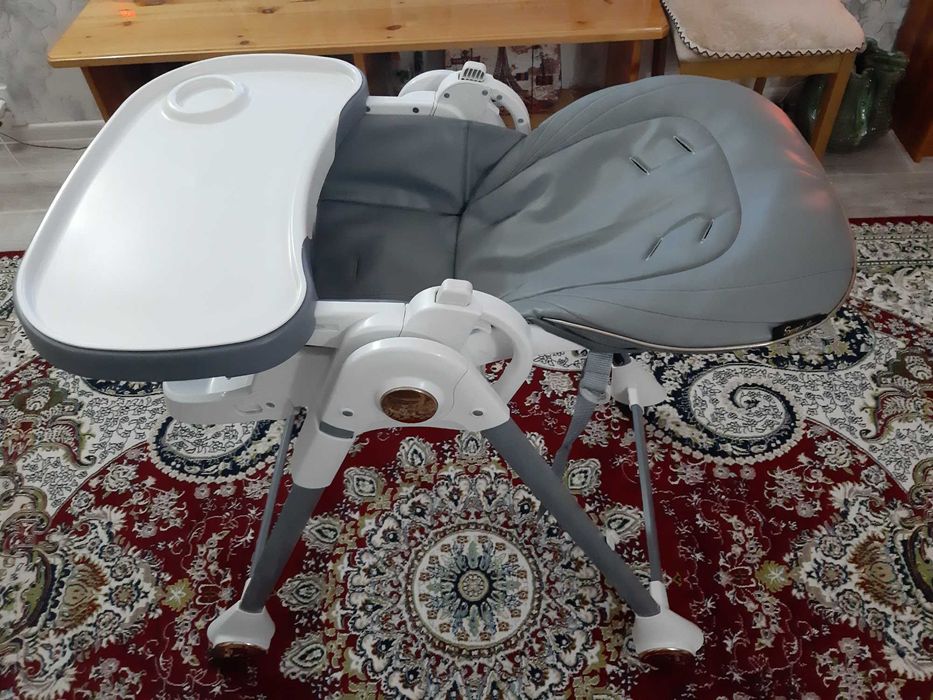 Продам стульчик для кормления