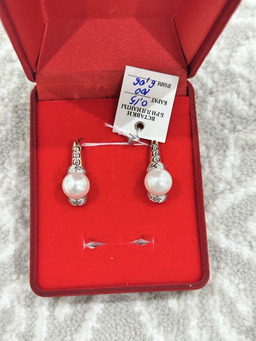 Продам бриллиантовый комплект