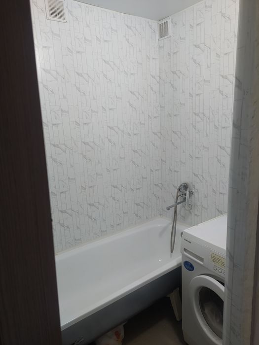 Продам 3 комн. квартиру . Энергетиков 83.