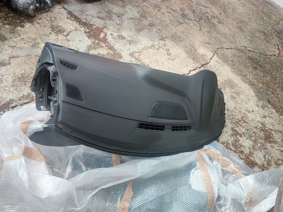 Vînd plansa bord renault megane 4 2019