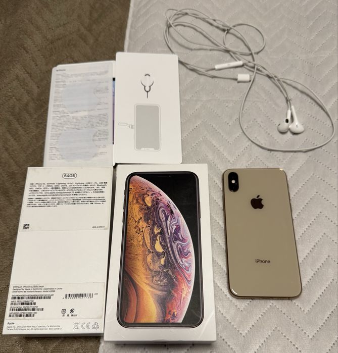 Смартфон Apple iPhone XS - 64 GB, Gold