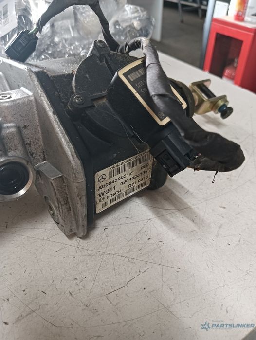 Pompa Servofrana Mercedes-Benz Cls (C219) [ 2004 - 2011 ] Oem A0004300
