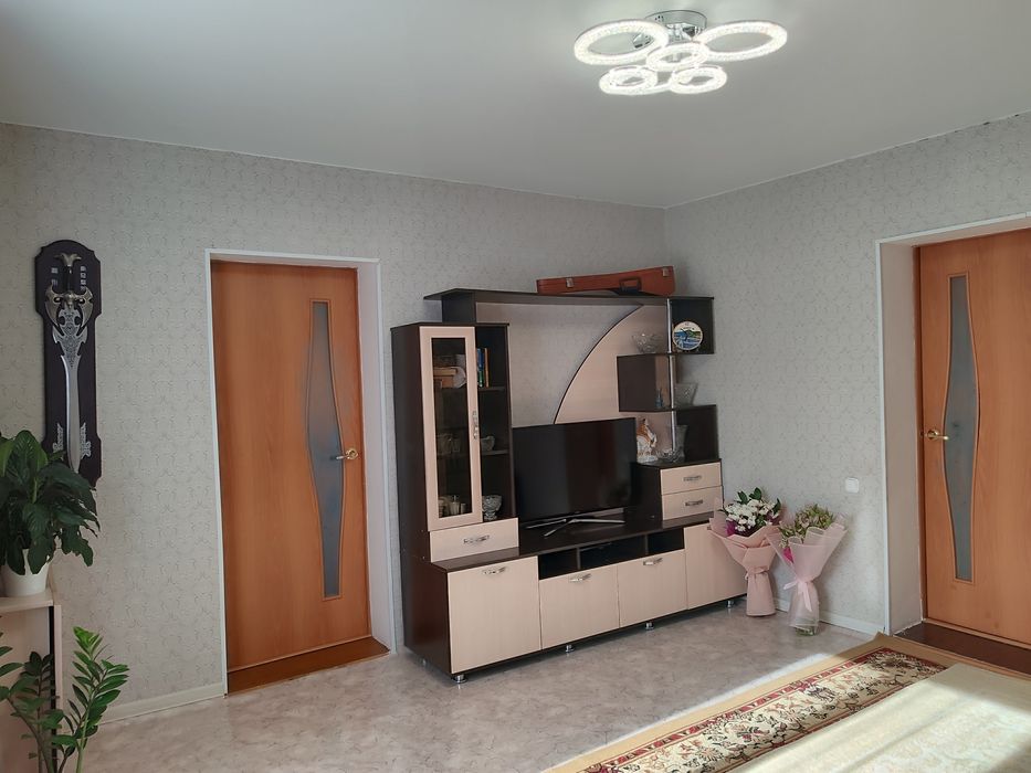 Продам дом в Зеренде возле леса