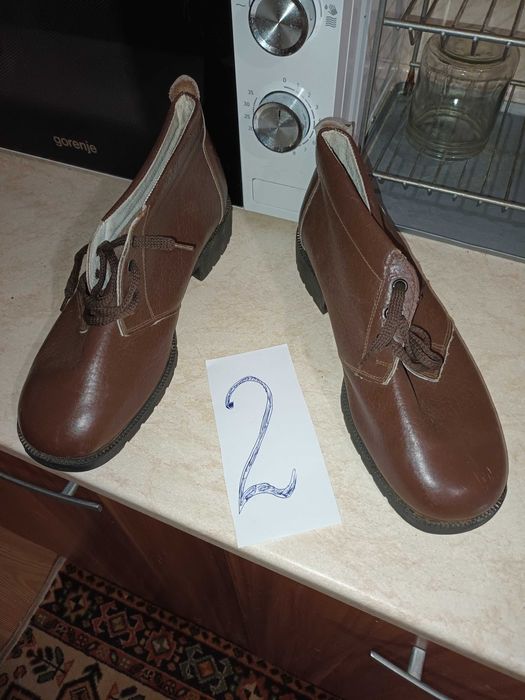боти естествена кожа  .№ 42 чисто нови
