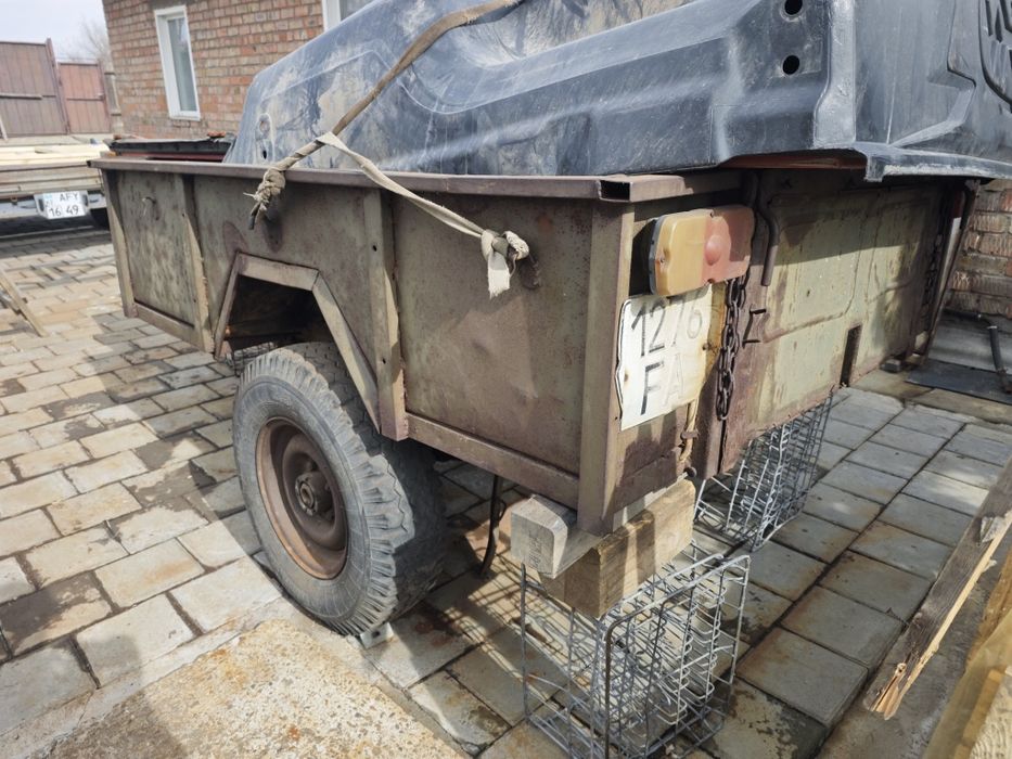 Продам прицеп Газ 704