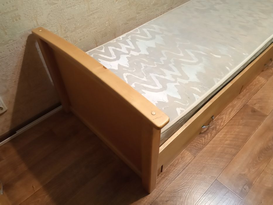 Продам мебель подростковая