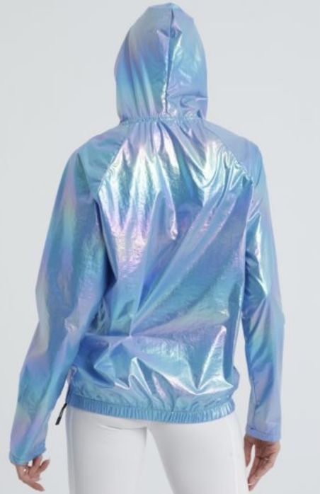 Дамска ветровка