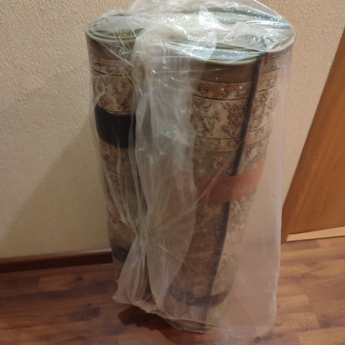 Продам ковровую дорожку,полушерстянную.