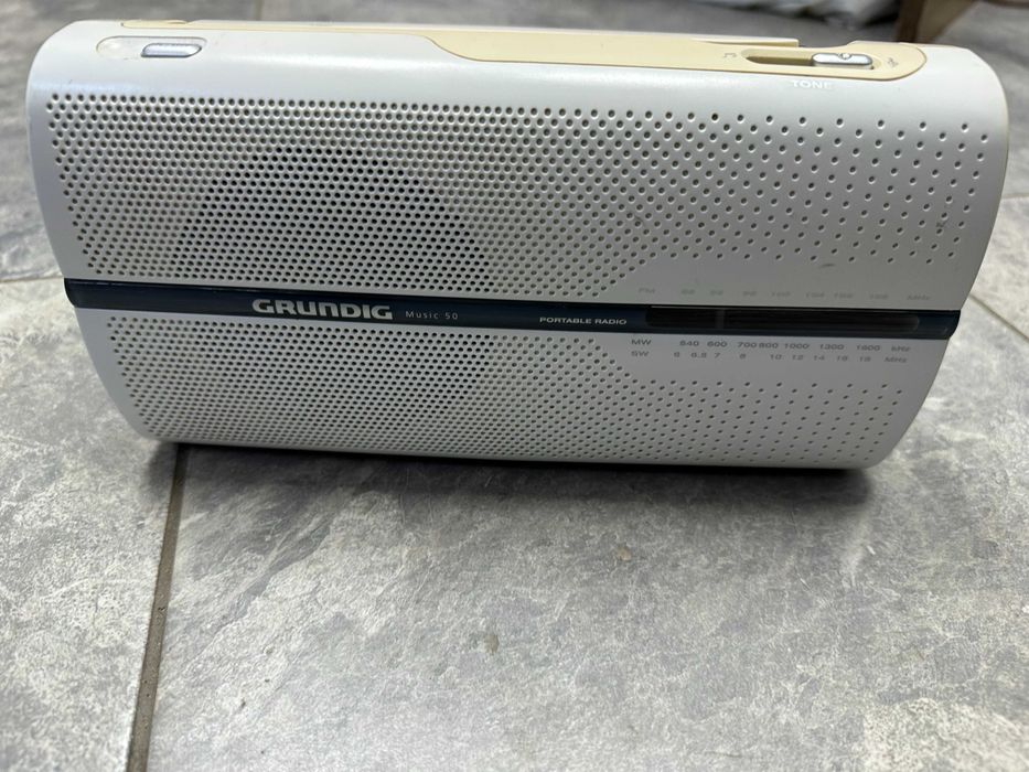 Радио Grundig music 50