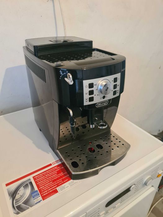 Кафе машина Delonghi внос от Германия