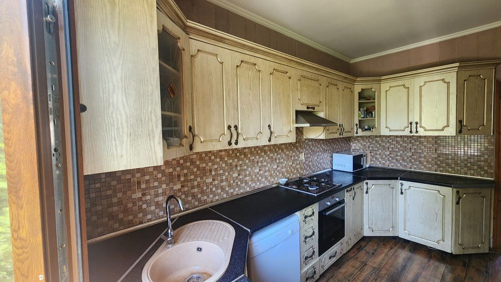 Продам кухонный гарнитур. Самовывоз