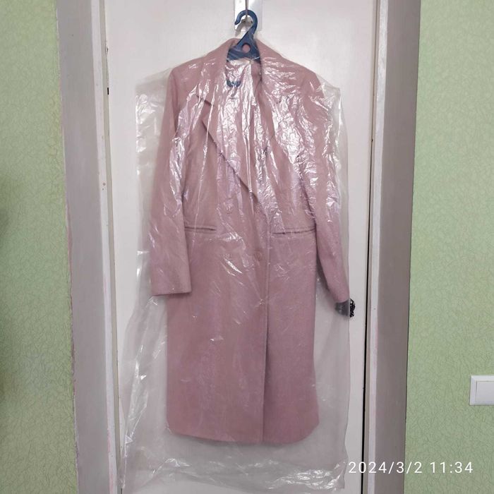 пальто женское розовое