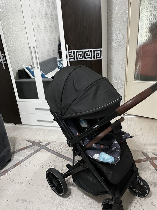Коляска прогулочная с перекидной ручкой