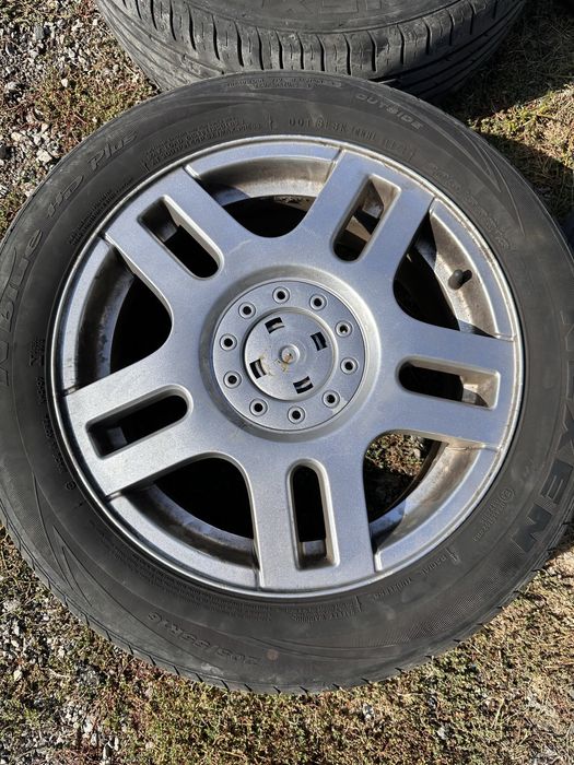 Продавам джанти с гуми в много добро састояние