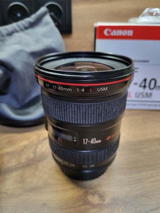 Объектив Canon EF 17-40 f4