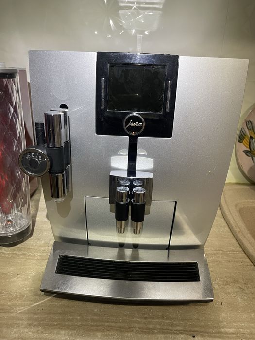 Dezmembrez expresor Jura Ena8 si 9.3