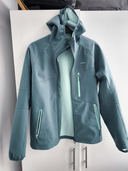 Geaca antivant Quechua 149-159/12 ani