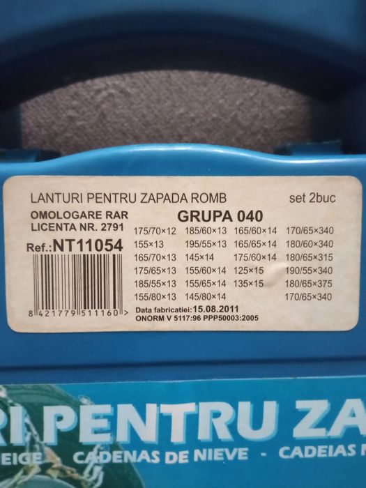 Vând lanțuri mașină