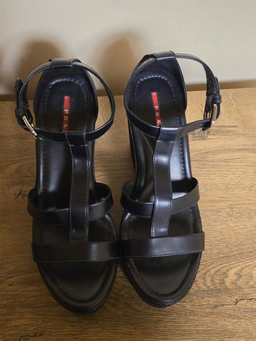 Prada оригинални дамски сандали на платформа