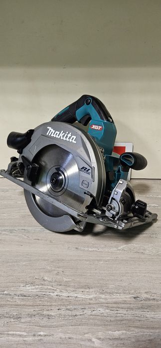 Makita Акумулаторен Линеен Ръчен циркуляр HS004G