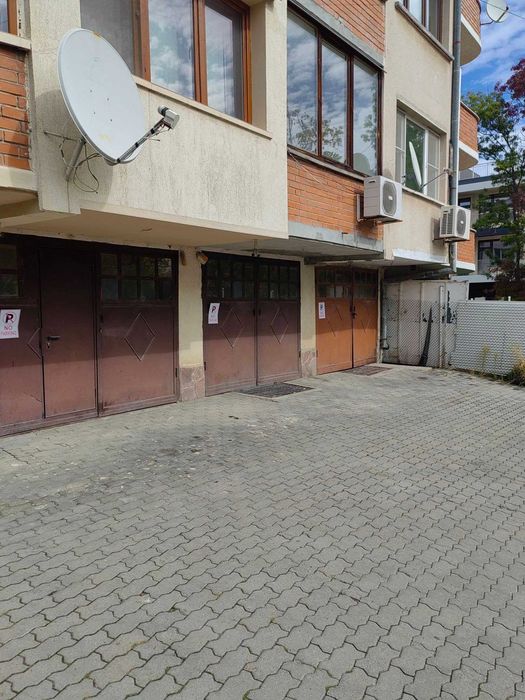 Продава се Двустаен апартамент в Банкя - 70 кв.м за 2858 €/кв.м - Снимка #13