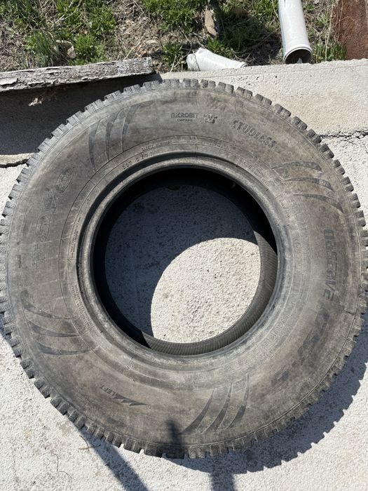 Продам шины зимние тойо