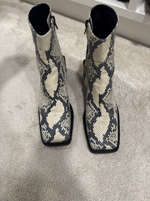 Боти естествена кожа Zara