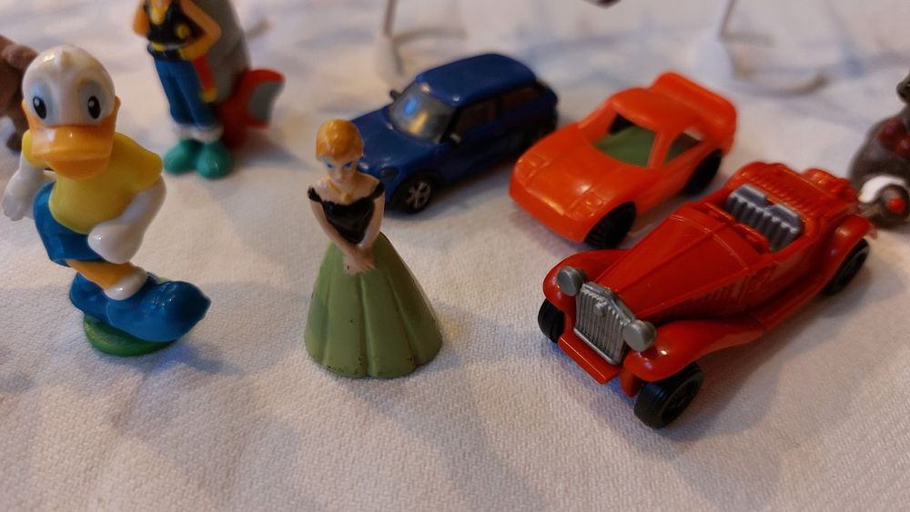 Играчки Kinder от шоколадови яйца