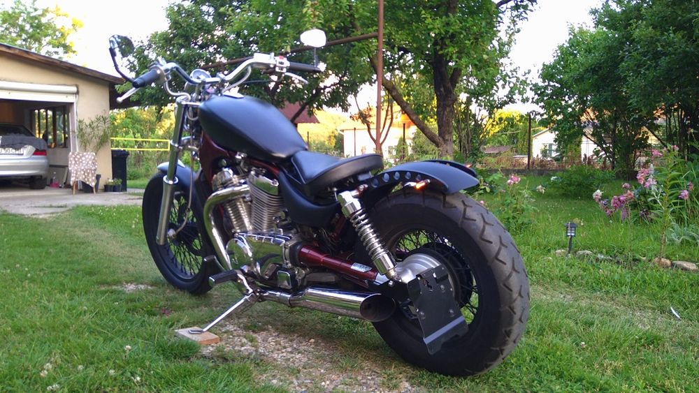 Suzuki Intruder VS800, Bobber, frumos,  impecabil