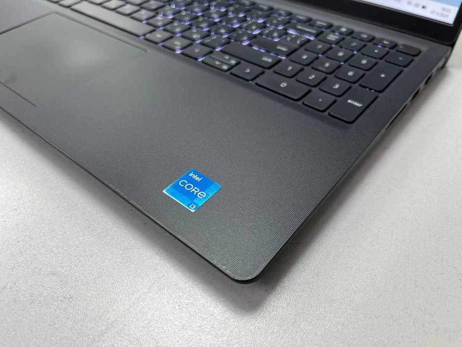 Мощный Шустрый Dell vostro Core i3-11*ОЗУ 8*SSD 512*
