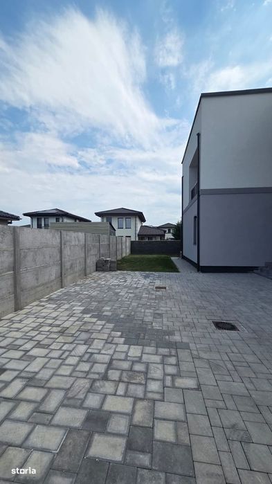 Apartament nou, semifinisat, 69 mp utili + balcon 7 mp, etaj 1