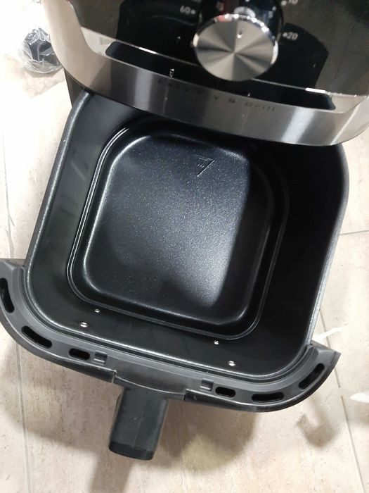 Чисто Нов Air Fryer Tefal Classic+ - Уред за здравословно готвене