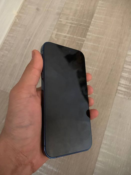 Iphone xr 13 pro korpusda.