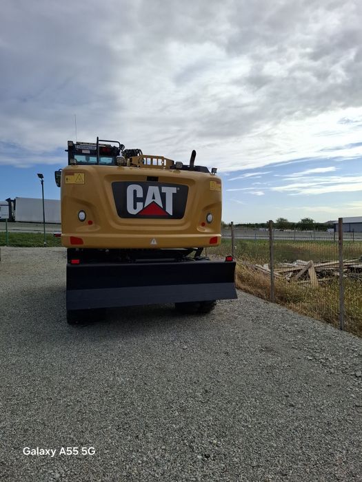 Excavator CATERPILLAR 318 F