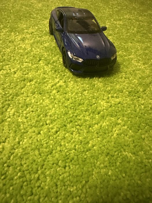 Метални колички 15см